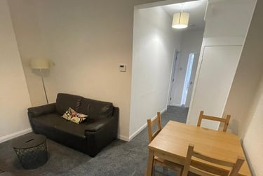 3 bed house, Neville Terrace (L), Western Hill, Durham, DH14AH - Image 3