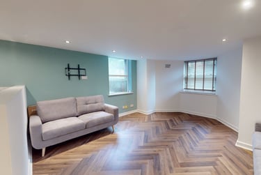 4 bed house, Hyde Terrace, Woodhouse, Leeds, LS29LN - Image 1