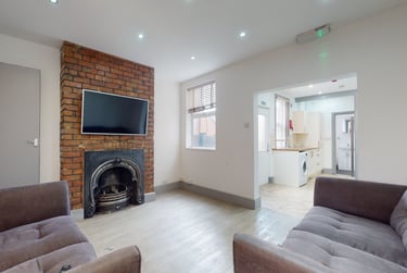 5 bed house, Havelock Street, City Centre, Loughborough, LE115DH - Image 1