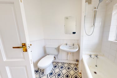4 bed house, Kirkstone Drive, City Centre, Loughborough, LE113RN - Image 9