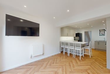 5 bed house, Adam Dale, City Centre, Loughborough, LE113HD - Image 1