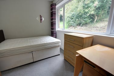 6 bed house, Orchard Drive, Gilesgate, Durham, DH11LA - Image 9