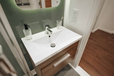 Platinum Loft Apartment - Image 3