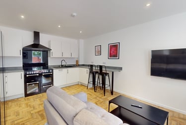 6 bed house, Lenton Boulevard, Lenton, Nottingham, NG72ET - Image 1