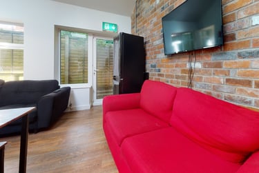 8 bed house, Meadow Lane, City Centre, Loughborough, LE111JY - Image 3