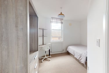 1 bed house, The Grove, Lenton, Nottingham, NG71HA - Image 3