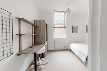 1 bed house, The Grove, Lenton, Nottingham, NG71HA - Image 2
