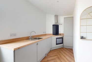 1 bed house, The Grove, Lenton, Nottingham, NG71HA - Image 2