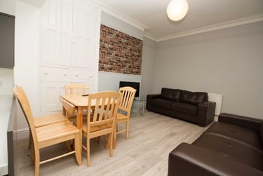 5 bed house, Cumberland Road, City Centre, Loughborough, LE115DE - Image 2