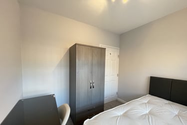 5 bed house, Goods Yard Close, City Centre, Loughborough, LE115EB - Image 3