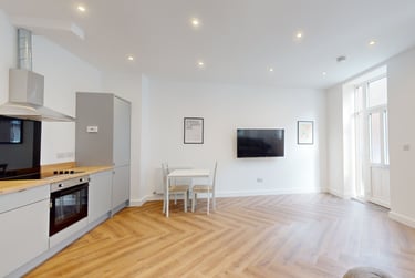 1 bed house, Grove Road, Lenton, Nottingham, NG71HA - Image 5