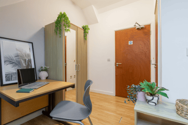 Bronze Ensuite at Castle Gate, 33-44 Castle Gate, City Centre, Nottingham, NG17AT - Image 2