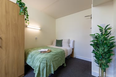 Bronze Non Ensuite - Medium at Manchester Student Village, Lower Chatham Street, City Centre, Manchester, M15SX - Image 1