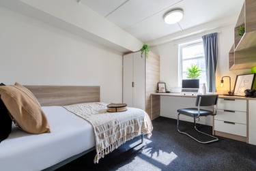 Bronze Plus Non Ensuite at Manchester Student Village, Lower Chatham Street, City Centre, Manchester, M15SX - Image 2