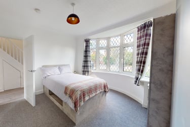 6 bed house, Outwoods Avenue, Shelthorpe, Loughborough, LE113LP - Image 5