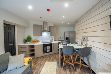 7 bed house, Parr Street, City Centre, Liverpool, L14JN - Image 1