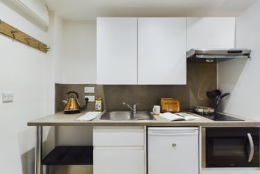 Bronze Studio at Eden Square, Stoney Stanton Road, City Centre, Coventry, CV14FS - Image 5