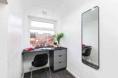 2 bed house, Queens Road, Hyde Park, Leeds, LS61NY - Image 13