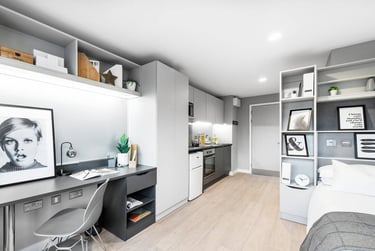 Standard Studio at Clifford House, Stadium Way, Pennsylvania, Exeter, EX46AQ - Image 1