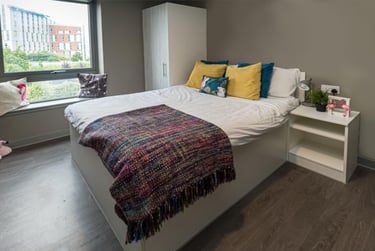 One Room Apartment - Image 2