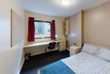Classic 3 Bed Ensuite at The Pinnacles, Broad Street, City Centre, Sheffield, S25AR - Image 1