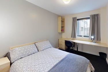 Premium 5 Bed Ensuite at The Pinnacles, Broad Street, City Centre, Sheffield, S25AR - Image 1