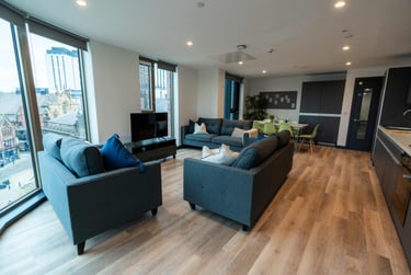 Silver En Suite - Image 10