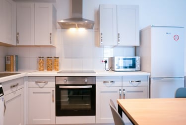 8 bed house, Crofton Street, Rusholme, Manchester, M147ND - Image 3
