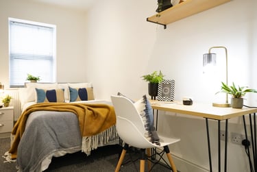 5 bed house, Driffield Street, Rusholme, Manchester, M147HZ - Image 2
