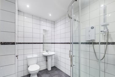 6 bed house, Jubilee Drive, Kensington, Liverpool, L78SW - Image 4
