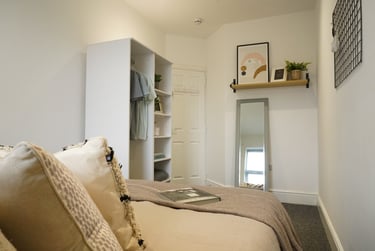 6 bed house, West Parade, West End, Lincoln, LN11LF - Image 2
