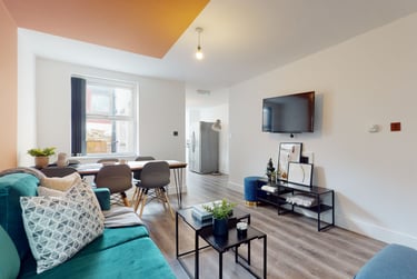 6 bed house, Halsbury Road, Kensington, Liverpool, L66DQ - Image 1