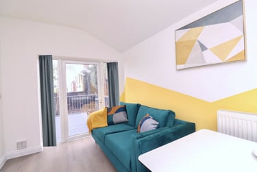 5 bed house, Monks Road, City Centre, Lincoln, LN25HS - Image 1