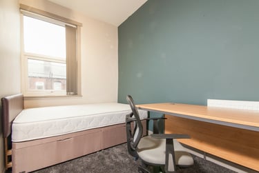 3 bed house, Gerald Road, Charlestown, Salford, M66DW - Image 6