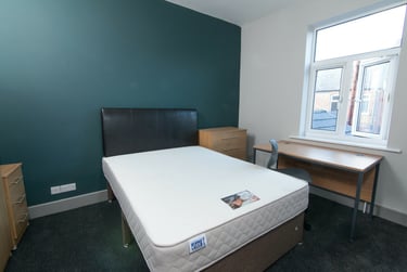 3 bed house, Gerald Road, Charlestown, Salford, M66DH - Image 3