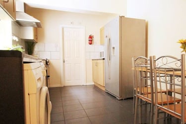 6 bed house, Ashfield Road, Longsight, Manchester, M130YP - Image 4