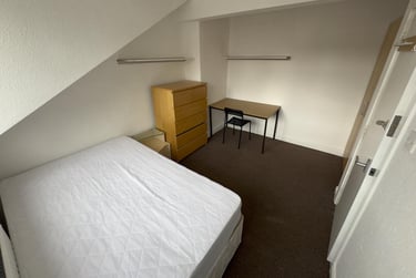 3 bed house, Winfield Terrace, Woodhouse, Leeds, LS29BD - Image 12