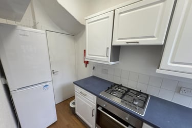 3 bed house, Winfield Terrace, Woodhouse, Leeds, LS29BD - Image 4