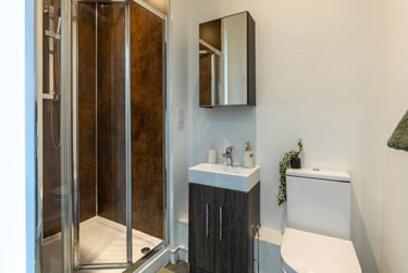Gold Plus Studio at Redvers Tower, Union Street, City Centre, Sheffield, S12FU - Image 7