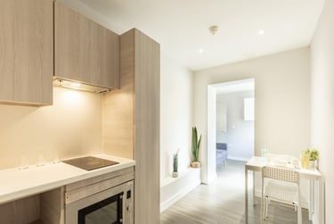 2 Bed Apartment at Redvers Tower, Union Street, City Centre, Sheffield, S12FU - Image 4