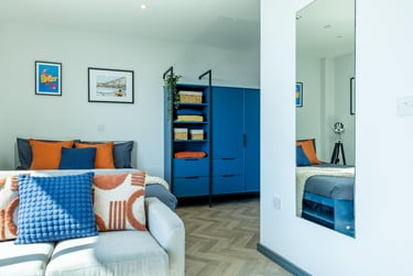 Platinum Suite - Top Floor - Image 3