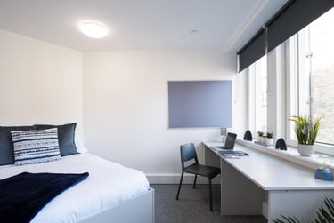 Platinum Ensuite at The Paper Works, York Street, City Centre, Sheffield, S12NY - Image 1