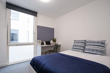 Silver Ensuite at The Paper Works, York Street, City Centre, Sheffield, S12NY - Image 2