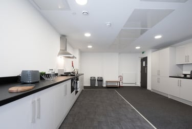Gold Ensuite at The Paper Works, York Street, City Centre, Sheffield, S12NY - Image 3