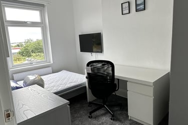 3 bed house, John Street South, Meadowfield, Durham, DH78RP - Image 2