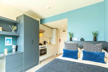 Bronze Studio at Pershore Junction, 1-3 Dogpool Lane, Selly Park, Birmingham, B302XN - Image 1