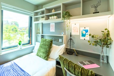 Classic Ensuite at Clifford House, Stadium Way, Pennsylvania, Exeter, EX46AQ - Image 2