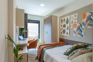 Platinum Ensuite at The Place, 33 Queens Road, City Centre, Nottingham, NG23AS - Image 2