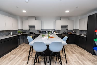 Bronze En Suite at Steelworks, 29 Rockingham Street, City Centre, Sheffield, S14WB - Image 4