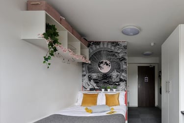 Premium Plus Ensuite - Image 1